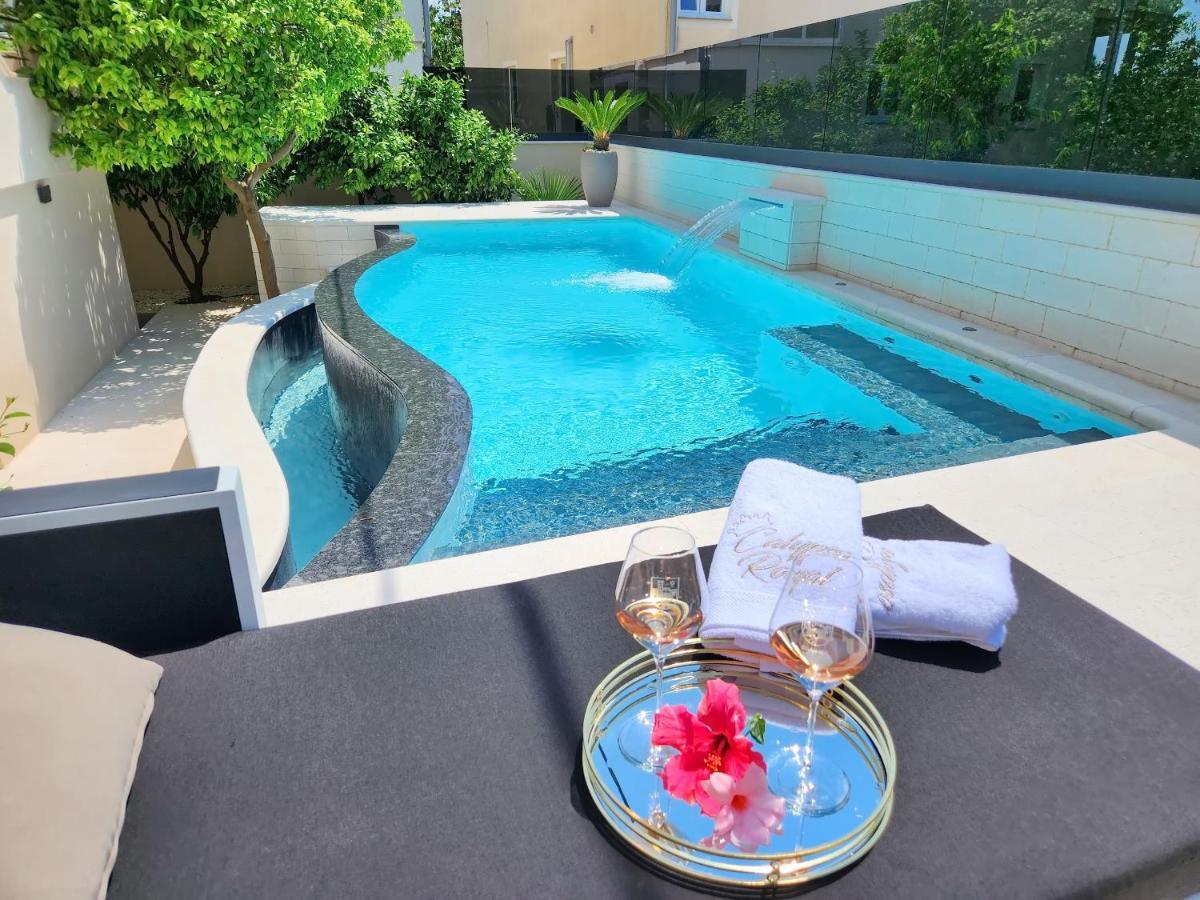 Calypso Royal Apartment *